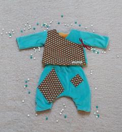 Photo de l'article 3 mois – Ensemble bébé en velours bleu lagon doublé jersey coton abricot – Doux, confortable & fait main