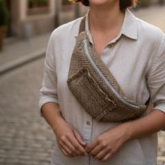 Photo de l'article Sac Moon Bag upcyclé – Élégance unique en tissu récupéré