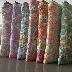 Trousse plate matelassée artisanale, rangement maquillage ou voyage, cadeau fait main / Handgemaakte gewatteerde platte toilettas, make-up of reisaccessoire / Handmade quilted flat pouch, makeup or travel organizer, unique gift