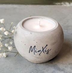 Photo de l'article Bougie boule en béton – parfum au choix : artisanale