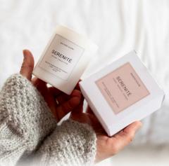 Photo de l'article Bougie parfumée Sérénité – Ambiance apaisante & senteur fraîche en poudre – Collection Ritual