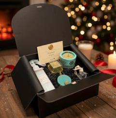 Picture of the product Black scented gift set – Passion fruit – Natural candle, room spray, wax melts & car diffuser – Mandala Candle