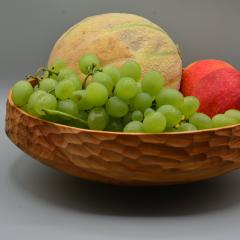 Photo de l'article Corbeille à fruits artisanale en bois de peuplier – Finition texturée unique et élégance naturelle