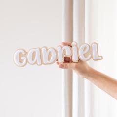 Photo de l'article Prénom personnalisé en bois & acrylique coloré – Déco murale artisanale pour chambre d’enfant