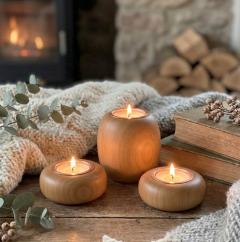 Picture of the product Cherrywood Canddle Holder - small