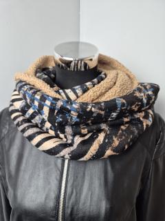 Double tour de cou artisanal chaud et élégant, accessoire textile fait main en Belgique, idée cadeau mode pour femme ou homme / Ambachtelijke dubbele colsjaal, warm en stijlvol, handgemaakt in België, modecadeau / Handmade double loop scarf, warm and stylish, made in Belgium, fashion gift idea
