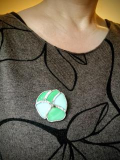 Photo de l'article Broche en vitrail