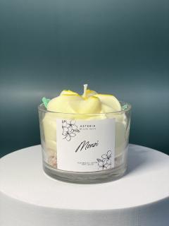 Bougie Monoï Candle Astéria made in Belgium, bougie parfumée exotique faite main en Belgique, senteur monoï été, cire naturelle, idée cadeau original et exclusif, décoration cocooning artisanale belge / Monoï geurkaars Candle Astéria made in Belgium, handgemaakte Belgische kaars met zomerse exotische geur, natuurlijke was, origineel en exclusief cadeau, ambachtelijke decoratie / Monoï scented candle by Candle Astéria made in Belgium, handmade Belgian exotic summer fragrance candle, natural wax, original and exclusive gift idea, artisan home decor