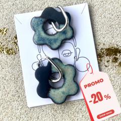 Picture of the product Black porcelain earrings – Honey Dew Flowers
