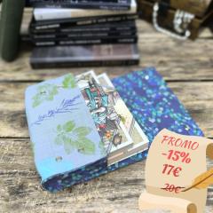 Picture of the product PROMO -15% Light blue book/manga pouch – Handmade pouch in recycled plant-printed fabric, perfect for protecting books, manga, and notebooks