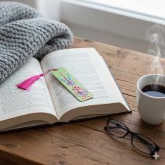 Foto van het artikel Handbeschilderde houten bladwijzer S - Dot Art - Betoverd Hout