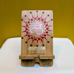 Picture of the product Bamboo phone stand - Mandala & Dot Art -Root Chakra