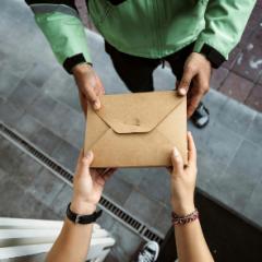 Envoi soigné de créations artisanales de Wimzzi, livraison de cadeaux faits main vers les Pays-Bas / Zorgvuldige verzending van handgemaakte creaties van Wimzzi, levering van artisanale cadeaus naar Nederland / Careful shipping of handmade creations from Wimzzi, delivery of artisanal gifts to the Netherlands