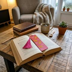 Photo de l'article Marque-page en bois (small) - Dot Art - L'Éclat des Mots