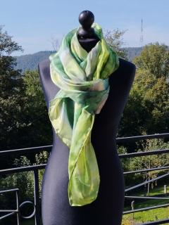 Picture of the product Large hand-painted silk scarf