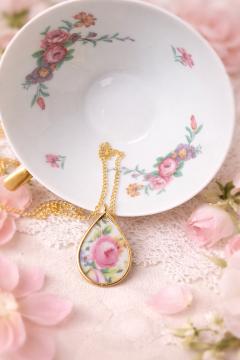 Picture of the product Atelier creatif bijoux en faïence