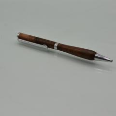 Photo de l'article Stylo bille fait main en noyer