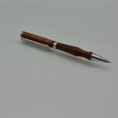 Photo de l'article Stylo bille fait main en pommier