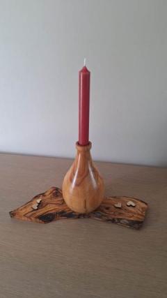 Photo de l'article Vase en bois local tourné.