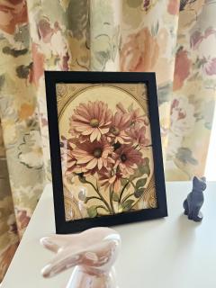 Picture of the product Pink Art Nouveau flower – white wooden frame