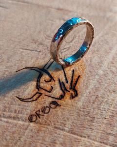 Bague artisanale "Hestia" – fine, élégante et symbolique, faite main en Belgique / Ambachtelijke ring “Hestia” – verfijnd, elegant en met betekenis / Handmade "Hestia" ring – elegant, meaningful and crafted in Belgium