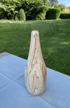 Petit vase goutte en bouleau échauffé pour fleur séchée, objet déco en bois naturel fait main, décoration minimaliste pour table, étagère ou console / Kleine druppelvormige vaas in berkenhout voor droogbloemen, handgemaakt natuurlijk houten woonobject, minimalistische decoratie voor tafel, rek of sidetable / Small drop-shaped spalted birch vase for dried flowers, handmade natural wood decor, minimalist accessory for table, shelf or console