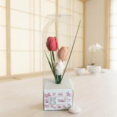 Coffret tulipes avec fondants parfumés artisanaux, cadeau fleuri original pour femme, anniversaire, fête des Mères ou petite attention faite main / Tulpen geschenkdoos met handgemaakte geparfumeerde waxmelts, origineel bloemencadeau voor haar, verjaardag of Moederdag / Tulip gift box with handmade scented wax melts, original floral gift for her, birthday or Mother’s Day present