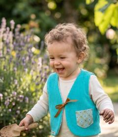 Foto van het artikel 9/18 maanden - Turquoise corduroy baby herdersvest.