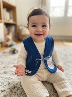 Picture of the product 9/18 month - Blue corduroy shepherd vest.
