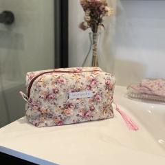 Trousse de toilette en tissu fleuri – grande taille, fermeture éclair / Bloemen toilettas – groot formaat met rits / Floral toiletry bag – large size with zipper
