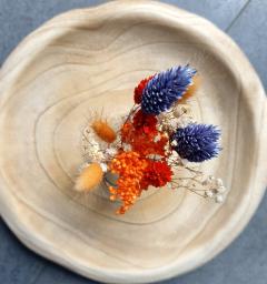 Mini bouquet coloré de fleurs séchées – création artisanale belge par Fleur de Lune – pour une touche poétique chez vous / Kleurrijk mini droogbloemenboeket van Fleur de Lune – Belgisch handwerk voor een zachte toets / Colorful dried mini bouquet by Fleur de Lune – Belgian handmade piece for a poetic home