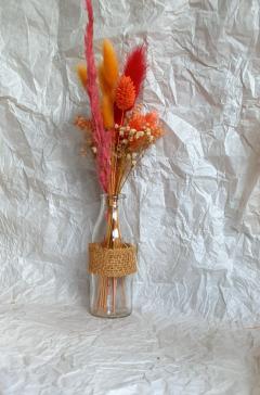 Mini bouquet de fleurs séchées par Fleur de Lune – création chaleureuse et artisanale pour décorer avec douceur / Mini droogbloemenboeket van Fleur de Lune – warm, handgemaakt en zacht voor je interieur / Mini dried bouquet by Fleur de Lune – warm and handmade for gentle decor accents