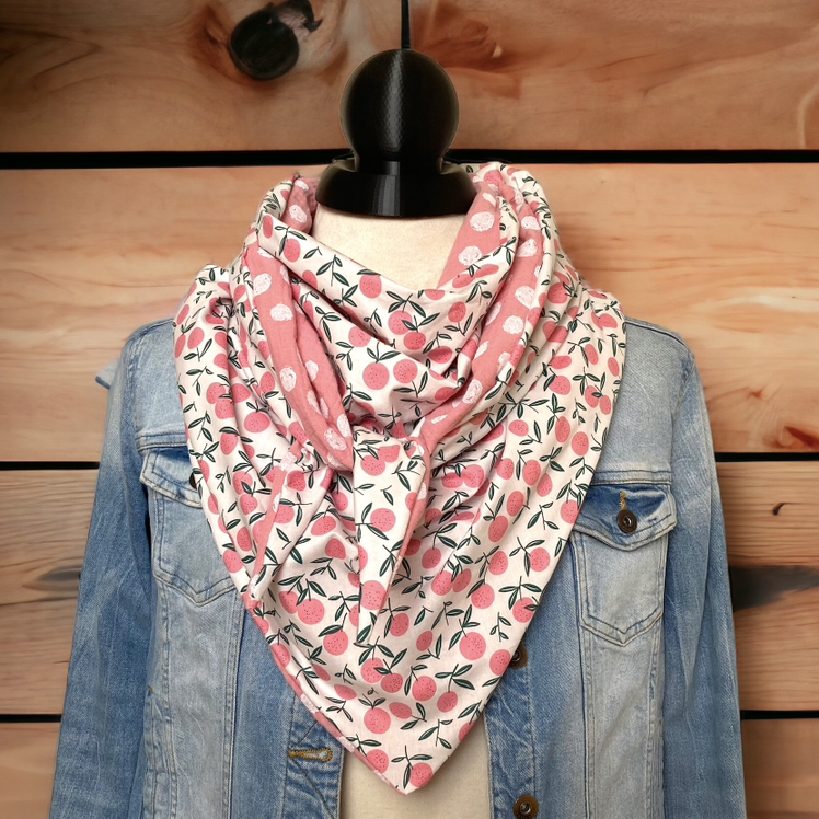 Foulard carré fleuri rouge et blanc / Red and white floral square scarf / Rood-witte bloemen vierkante sjaal