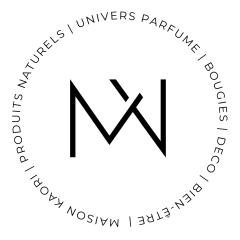 Logo Maison Kaori, marque belge de bougies artisanales et parfums naturels. Symbole d’élégance, d’authenticité et de fabrication locale à Braives. Univers raffiné, minimal et éthique, en exclusivité sur Wimzzi.com. / Logo van Maison Kaori, Belgisch merk van handgemaakte geurkaarsen en natuurlijke parfums. Tijdloos en lokaal, symbool van ambacht en elegantie, te vinden op Wimzzi.com. / Logo of Maison Kaori, Belgian brand of handmade candles and natural fragrances. Refined minimalist identity, representing artisanal quality and local ethics — featured on Wimzzi.com.