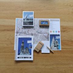 Guide ludique et familial pour découvrir Anvers autrement – escapade locale et responsable, créé en Belgique / Speelse en gezinsvriendelijke gids om Antwerpen op een andere manier te ontdekken – lokaal en duurzaam / Fun and family-friendly guide to discover Antwerp differently – local Belgian slow travel booklet