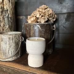 Bougies artisanales blanches Roma, ambiance naturelle, design épuré / Witte Roma kaarsen, natuurlijk design, handgemaakt / Handmade Roma candles in minimalist white, warm and decorative