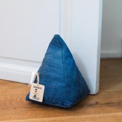 Cale-porte en jean avec poignée – accessoire déco pratique pour intérieur cocooning / Deurstopper in denim met handvat – praktisch en decoratief accessoire / Denim doorstop with handle – practical and stylish home accessory