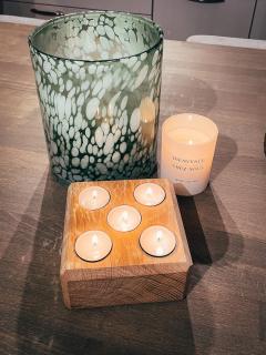 Bougeoir en bois massif avec bougies chauffe-plat – design chaleureux et naturel, idée cadeau déco / Houten kaarsenhouder met theelichtjes – warm en natuurlijk design / Solid wood tealight holder – cozy and stylish handmade home decor gift
