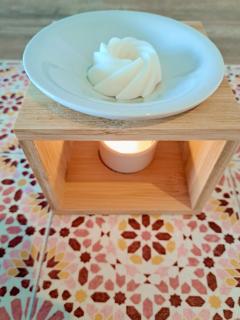 Fondants parfumés naturels, fabriqués à la main avec cire de colza, idéal pour un cadeau bien-être / Geurige waxmelts van koolzaadwas, handgemaakt en duurzaam / Handmade colza wax melts, eco-friendly and perfect wellness gift