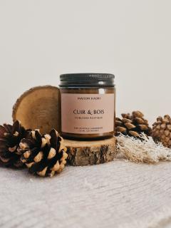 Bougie artisanale cuir & bois, cadeau élégant pour une ambiance chaleureuse / Ambachtelijke kaars met leder- en houtgeur, chic herfstcadeau / Leather & wood scented candle, handmade and elegant autumn gift