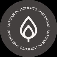 Logo BRÛLE, marque belge de bougies artisanales naturelles fabriquées à la main, artisan vérifié sur wimzzi.com, plateforme belge soutenant les créateurs locaux et responsables / Logo BRÛLE, Belgisch merk voor handgemaakte natuurlijke kaarsen, geverifieerde artisan op wimzzi.com / BRÛLE logo, Belgian brand of handmade natural candles, verified artisan on wimzzi.com supporting local responsible craftsmanship