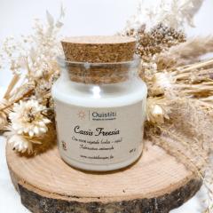 Photo de l'article Bougie Cassis Freesia – Cire végétale, 40h de douceur fruitée, artisanale & made in Belgium