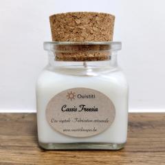 Foto van het artikel Geurkaars Zwarte Bes & Freesia – 80g fruitig & bloemig, plantaardige was & Belgisch handwerk