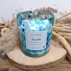Bougie Douce Nuit – notes relaxantes et pot bleu givré, pour une ambiance apaisante / Geurkaars Douce Nuit – kalmerende geur met blauwe pot / Douce Nuit candle – relaxing scent, frosted blue jar for peaceful evenings