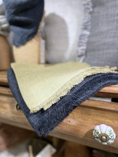 Picture of the product Mustard linen scarf 50x50