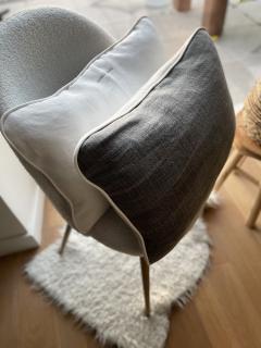 Housse coussin lin gris et blanc 30x50 – design belge élégant salon / Linnen kussensloop grijs wit 30x50 – elegant Belgisch interieurdesign / Grey and white linen cushion cover 30x50 – elegant Belgian interior design